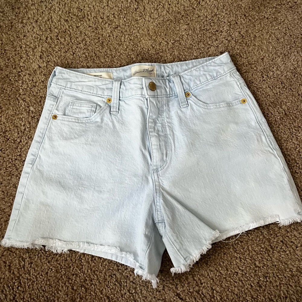 Universal Threads light wash shorts